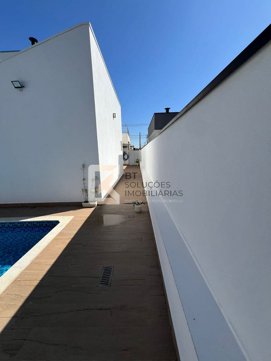 Casa à venda com 4 quartos, 305m² - Foto 46