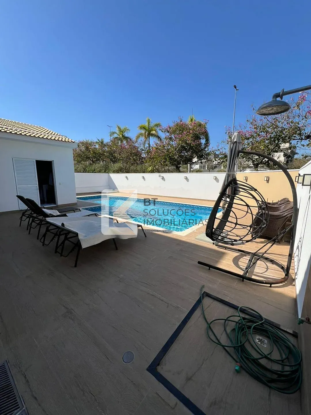 Casa, 4 quartos, 305 m² - Foto 2