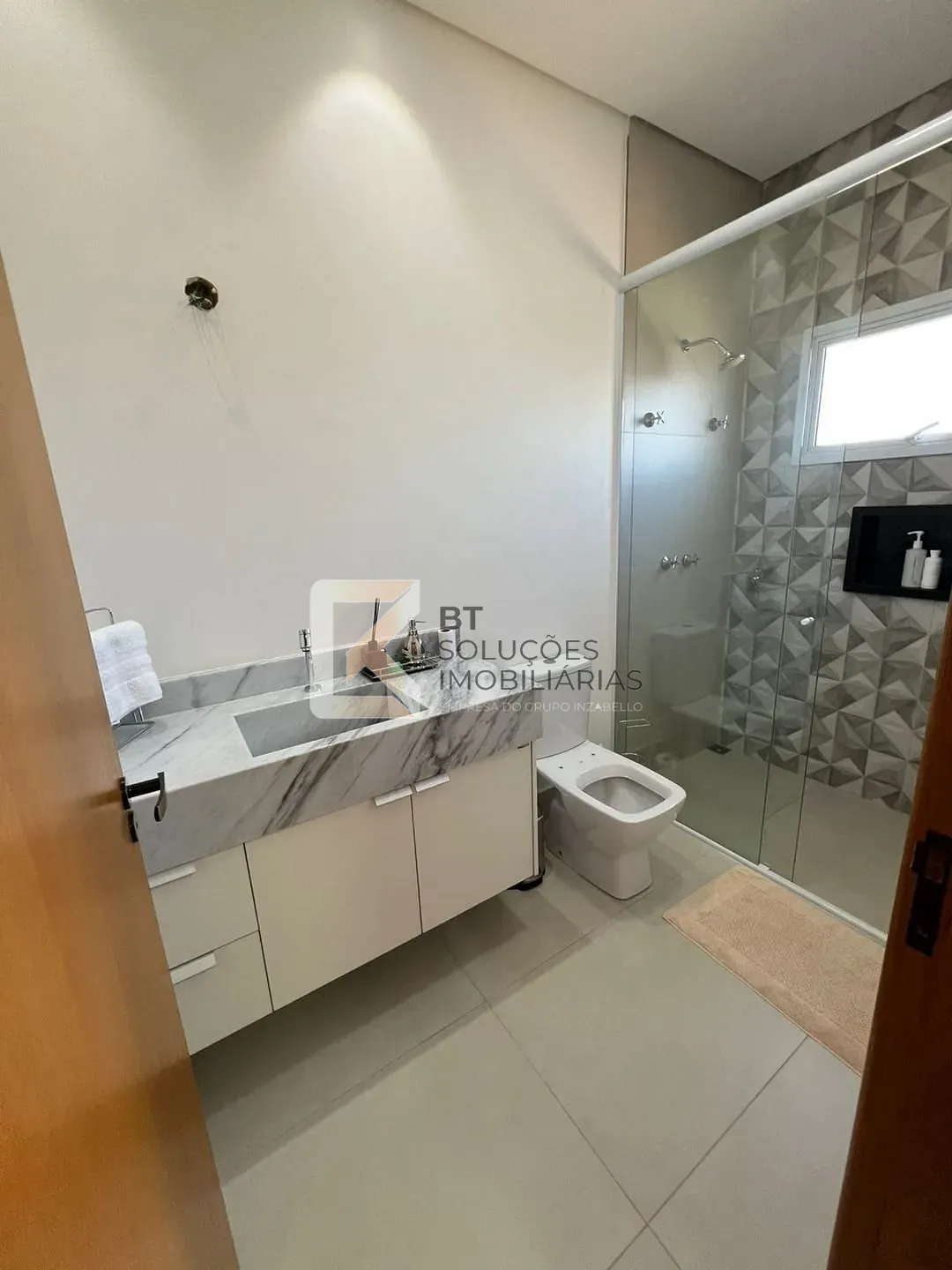 Casa, 4 quartos, 305 m² - Foto 32