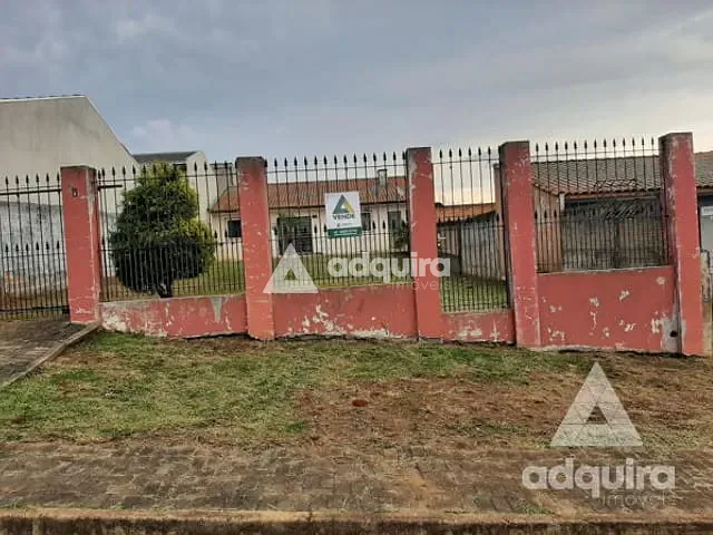 Casa com 360m² 1 quarto e 1 banheiro, à venda, no bairro Oficinas em Ponta Grossa