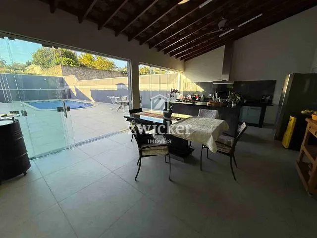 Casa 4 quartos e 5 banheiros, à venda, no bairro Residencial Primavera em Piratininga