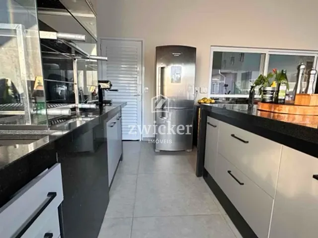 Casa 4 quartos e 5 banheiros, à venda, no bairro Residencial Primavera em Piratininga