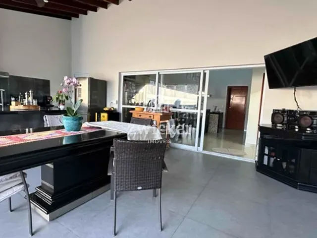 Casa 4 quartos e 5 banheiros, à venda, no bairro Residencial Primavera em Piratininga