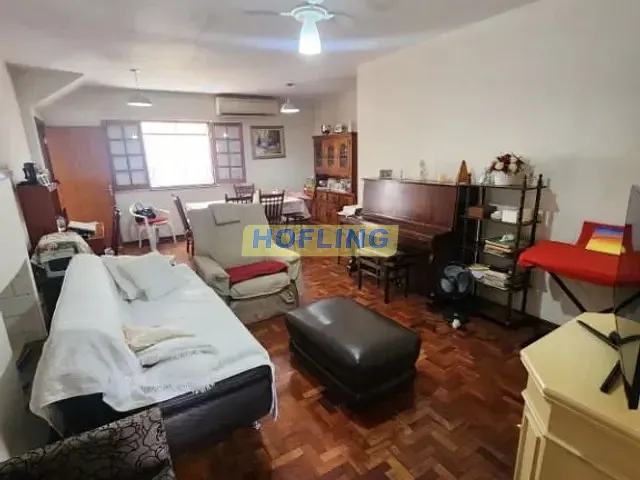 Casa com 312m² 5 quartos e 6 banheiros, à venda, no bairro Vila Santo Antônio em Rio Claro