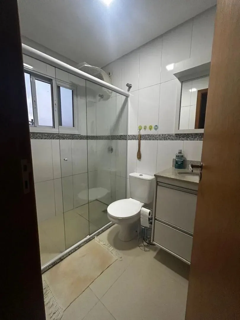 Casa, 4 quartos, 240 m² - Foto 26