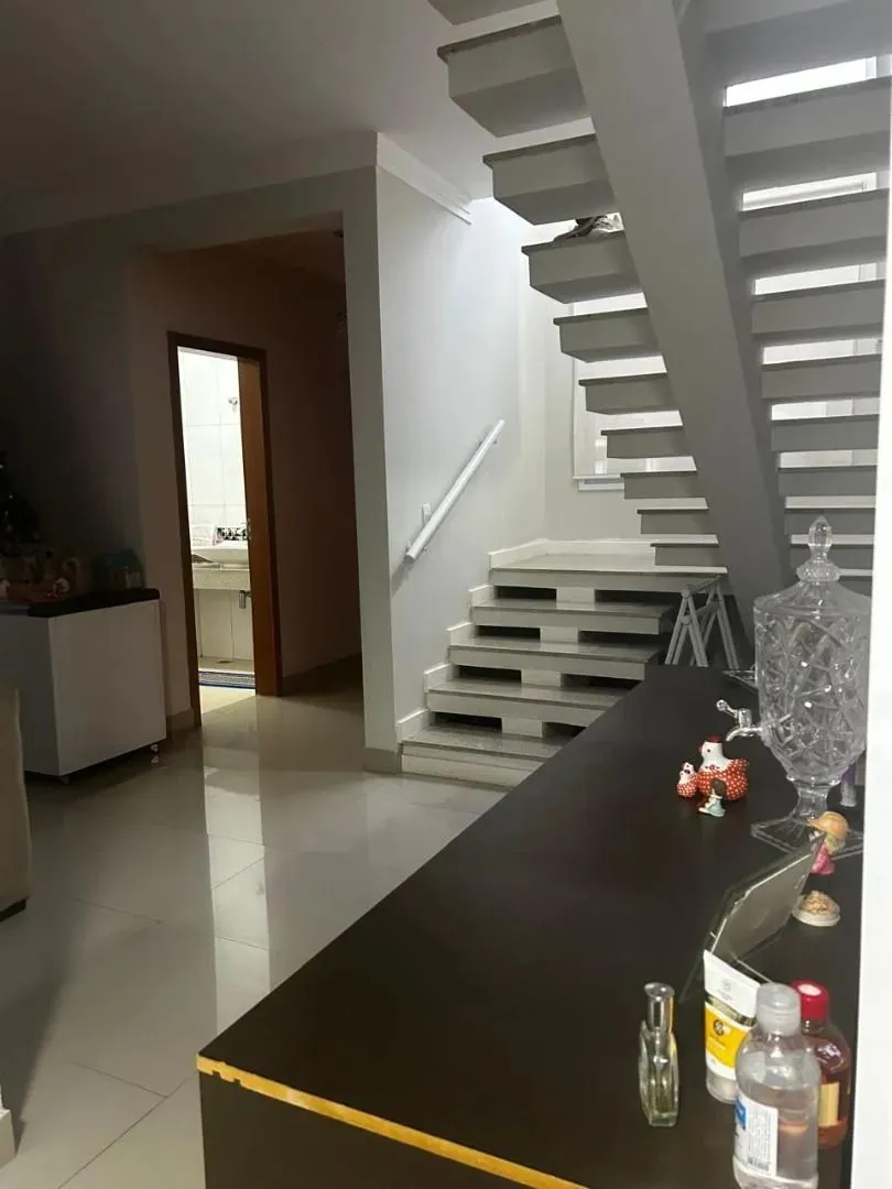 Casa, 4 quartos, 240 m² - Foto 10