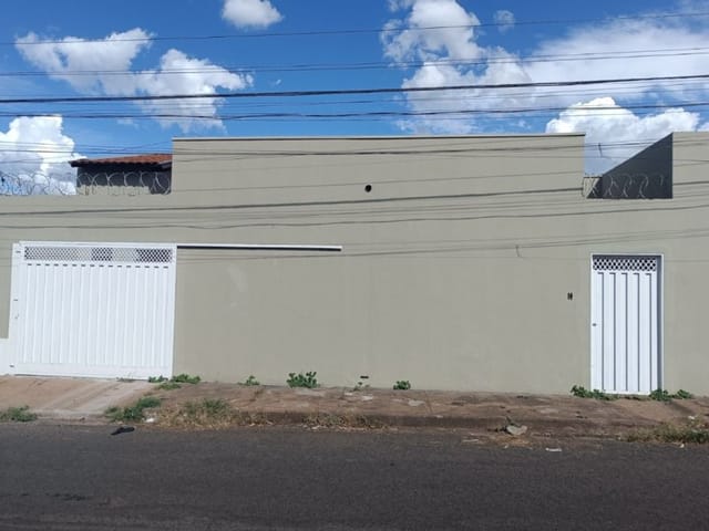 Foto do Casa - Casa com 2 dormitórios para alugar, 75 m² por R$ 971,16/mês - Parque das Gameleiras - Uberaba/MG | ZUCATO IMOBILIARIA LTDA