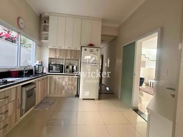 Casa com 300m² 4 quartos e 5 banheiros, à venda, no bairro Residencial Tavano em Bauru