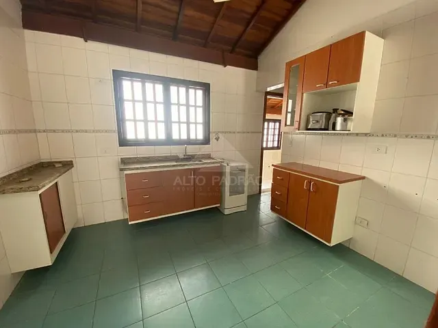 Casa com 500m² 4 quartos e 4 banheiros, à venda, no bairro Vila Bocaina em Mauá