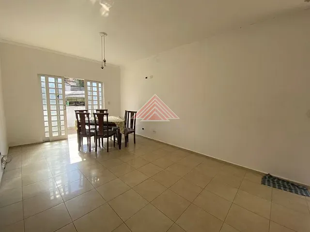 Casa com 500m² 4 quartos e 4 banheiros, à venda, no bairro Vila Bocaina em Mauá