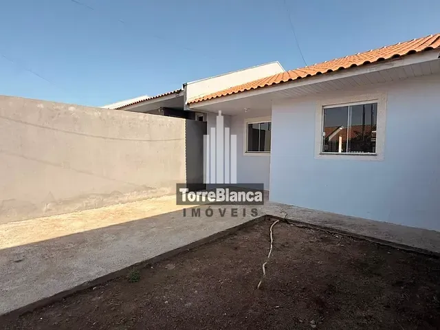 Casa com 52m² 2 quartos e 1 banheiro, para alugar, no bairro Colônia Dona Luíza em Ponta Grossa