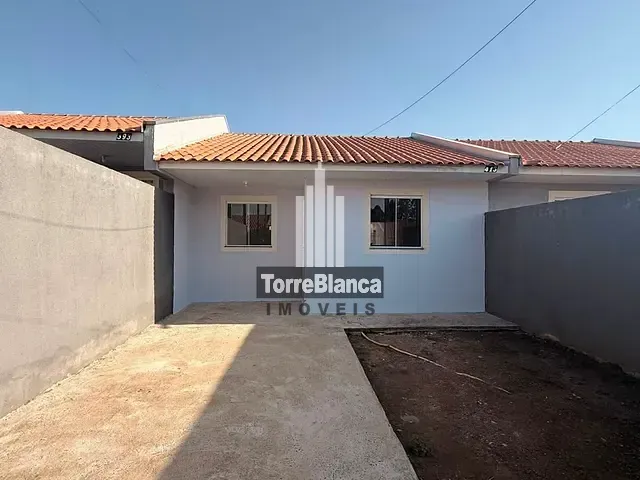 Casa com 52m² 2 quartos e 1 banheiro, para alugar, no bairro Colônia Dona Luíza em Ponta Grossa