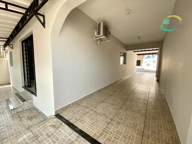 Casa com 300m² 3 quartos e 1 banheiro, à venda, no bairro Parque Dom Pedro II em Campinas