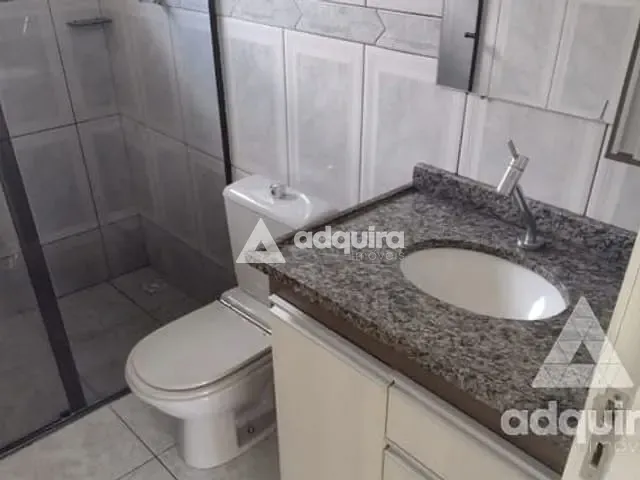 Casa com 383m² 3 quartos e 1 banheiro, à venda, no bairro Oficinas em Ponta Grossa