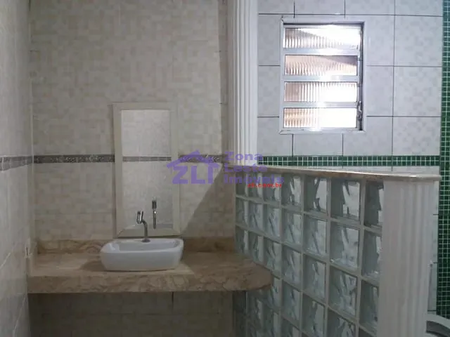 Casa com 146m² 2 quartos e 1 banheiro, à venda, no bairro Vila Alzira em São Paulo