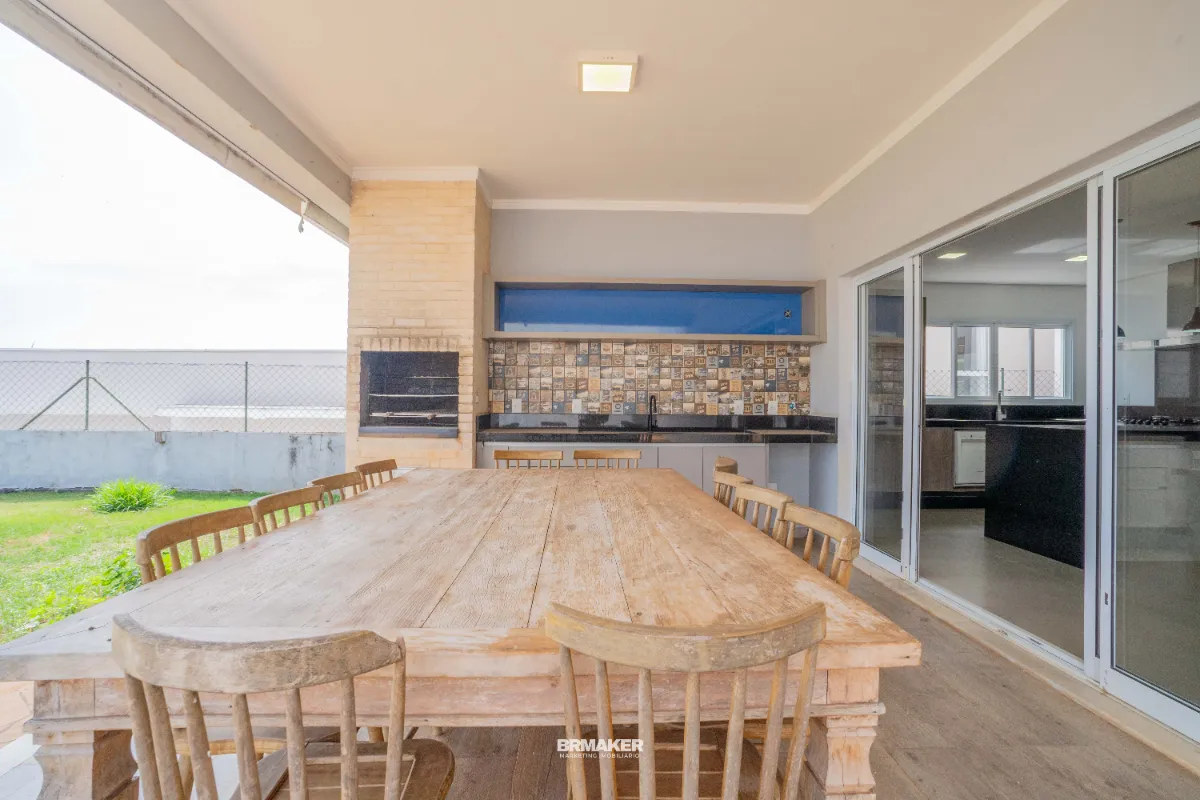 Casa no condomínio Residencial Terras Nobres para venda com 3 quartos, sendo 3 suítes, 604m²