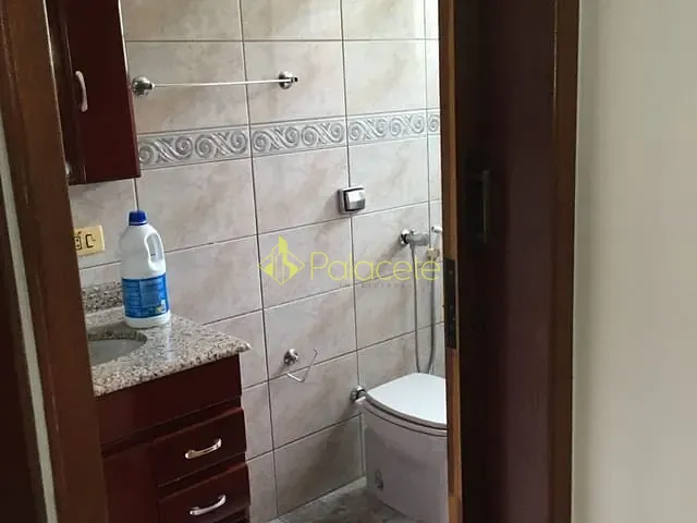 Casa com 219m² 3 quartos e 2 banheiros, à venda, no bairro Santana em Pindamonhangaba