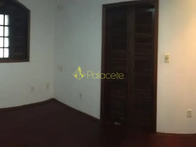 Casa com 219m² 3 quartos e 2 banheiros, à venda, no bairro Santana em Pindamonhangaba