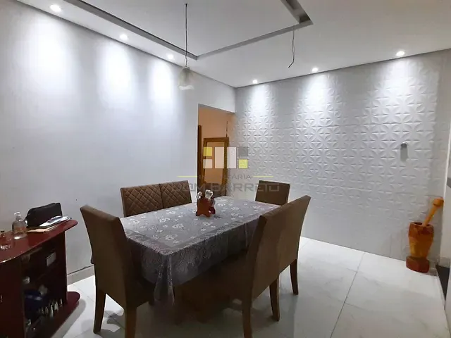 Casa com 466m² 4 quartos e 4 banheiros, à venda, no bairro Parque Residencial Florença em Sumaré