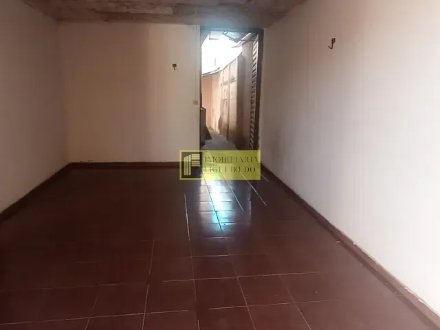 Casa 2 quartos e 1 banheiro, para alugar, no bairro Jardim Urano em São José do Rio Preto