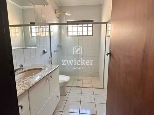Casa com 197m² 3 quartos e 2 banheiros, à venda, no bairro Parque Jardim Europa em Bauru