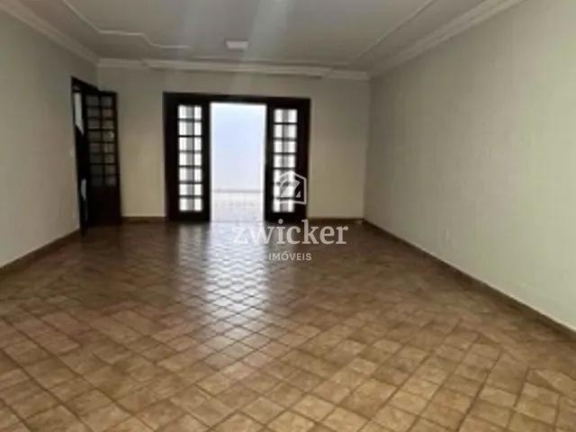 Casa com 197m² 3 quartos e 2 banheiros, à venda, no bairro Parque Jardim Europa em Bauru