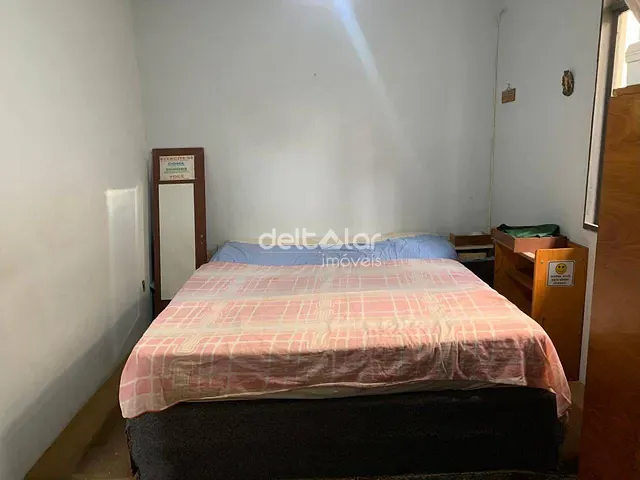 Casa com 360m² 4 quartos e 3 banheiros, à venda, no bairro Santa Amélia em Belo Horizonte