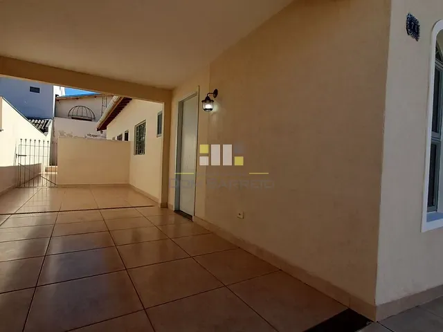 Casa com 250m² 3 quartos e 2 banheiros, à venda, no bairro Parque João de Vasconcelos em Sumaré