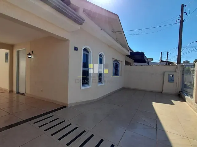Casa com 250m² 3 quartos e 2 banheiros, à venda, no bairro Parque João de Vasconcelos em Sumaré