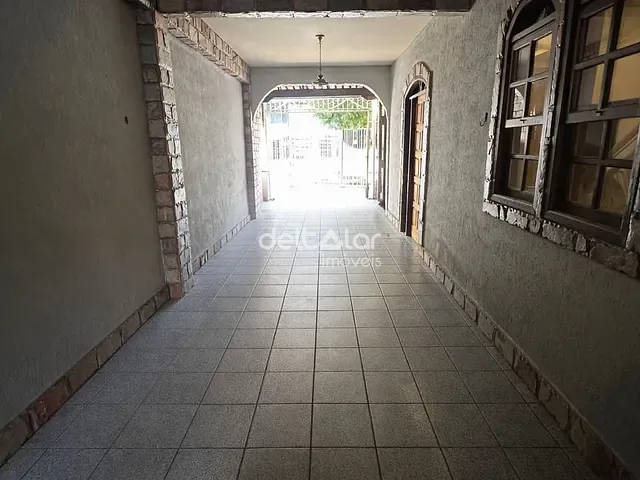 Casa com 220m² 3 quartos e 3 banheiros, à venda, no bairro Maria Helena em Belo Horizonte