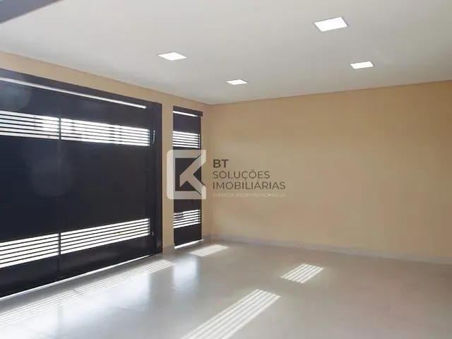 Casa com 150m² 3 quartos e 2 banheiros, à venda, no bairro Parque Residencial Sabiás em Indaiatuba