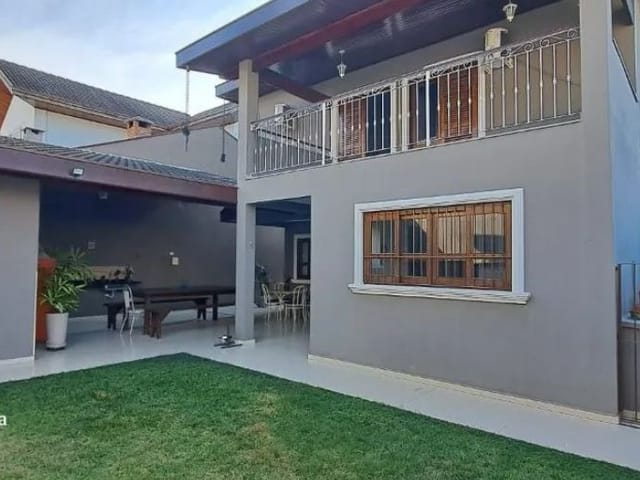 Casa com 326m² 3 quartos e 5 banheiros, à venda, no bairro Urbanova em São José dos Campos