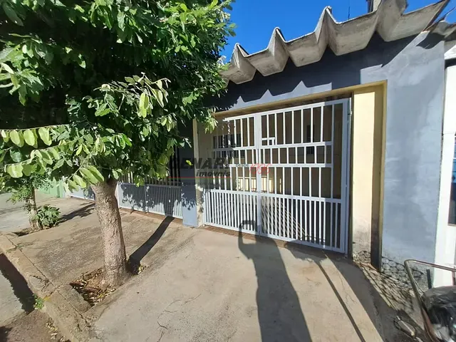 Casa com 180m² 3 quartos e 1 banheiro, à venda, no bairro Vila Costa e Silva em Indaiatuba
