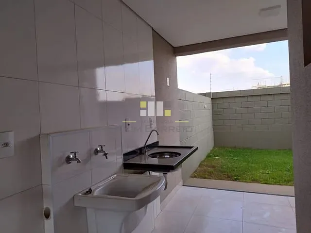 Casa 3 quartos e 1 banheiro, à venda, no bairro Jardim Santa Rosa em Nova Odessa