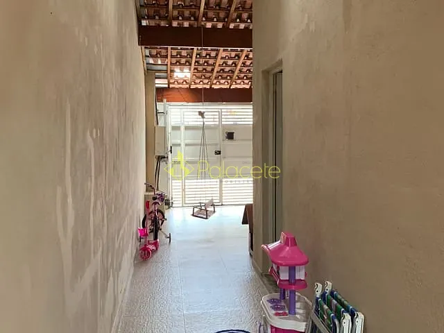 Casa com 150m² 2 quartos e 2 banheiros, à venda, no bairro Jardim Continental em Taubaté
