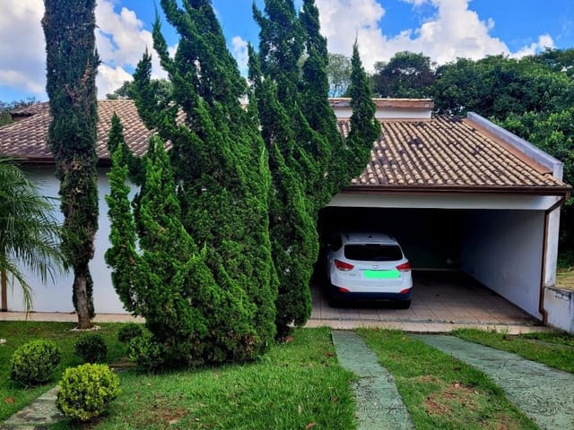 Casa com 648m² 3 quartos e 3 banheiros, à venda, no bairro Jardim do Golf I em Jandira