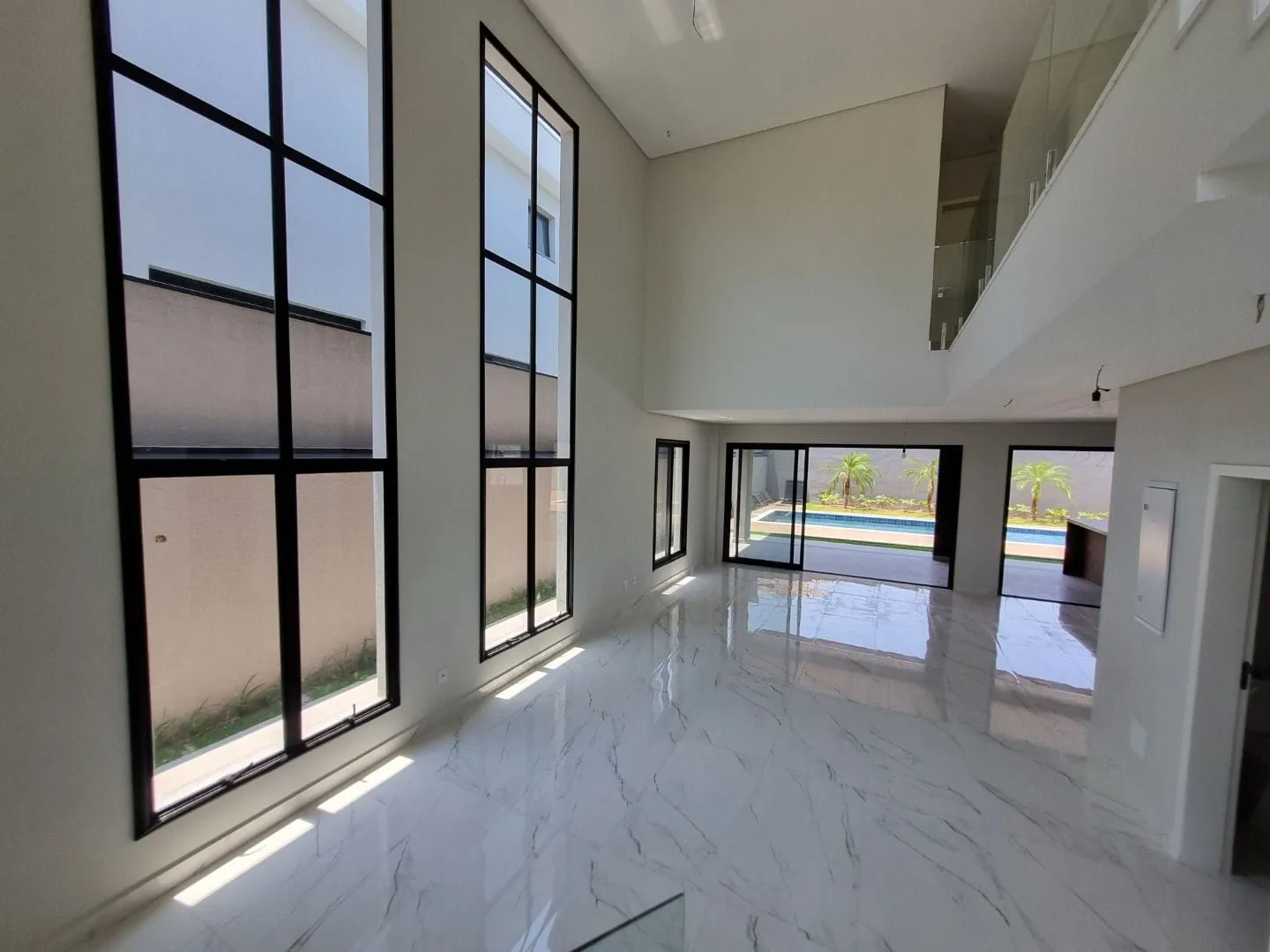 Casa, 4 quartos, 350 m² - Foto 2
