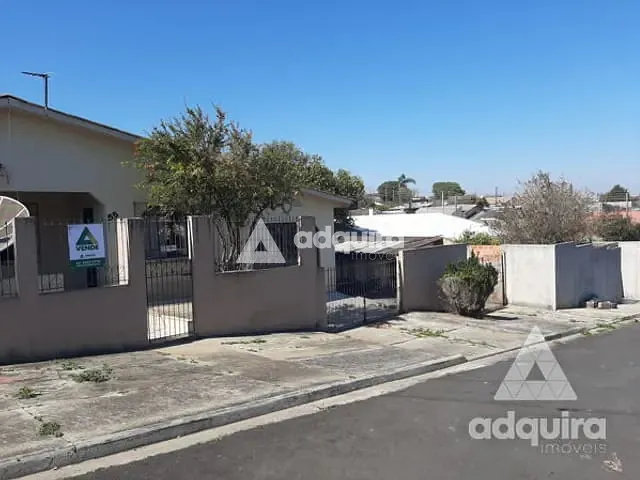 Casa com 294m² 2 quartos e 2 banheiros, à venda, no bairro Colônia Dona Luíza em Ponta Grossa