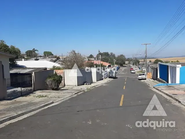 Casa com 294m² 2 quartos e 2 banheiros, à venda, no bairro Colônia Dona Luíza em Ponta Grossa
