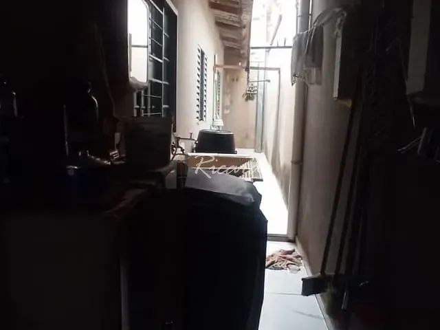 Casa com 145m² 2 quartos e 1 banheiro, à venda, no bairro Jardim Colúmbia IV em Arapongas