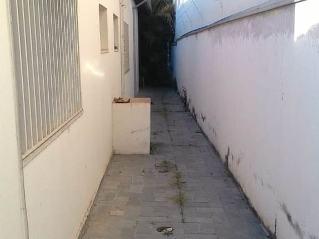 Casa com 2326m² 5 quartos e 6 banheiros, à venda, no bairro Jardim Carlota em Pindamonhangaba