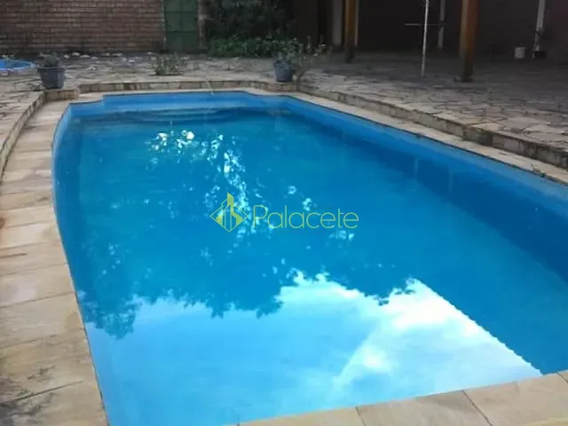 Casa com 2326m² 5 quartos e 6 banheiros, à venda, no bairro Jardim Carlota em Pindamonhangaba