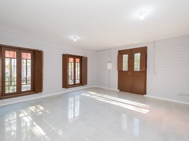 Casa com 1000m² 3 quartos e 1 banheiro, à venda, no bairro Laranjal em Pelotas