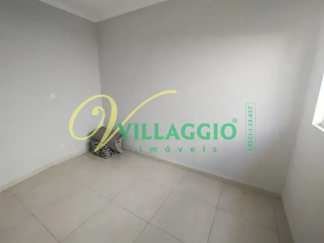 Casa com 180m² 3 quartos e 3 banheiros, para alugar, no bairro Parque Celeste em São José do Rio Preto