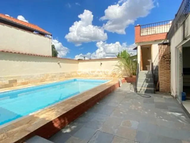 Casa com 360m² 4 quartos e 5 banheiros, para alugar, no bairro Planalto em Belo Horizonte