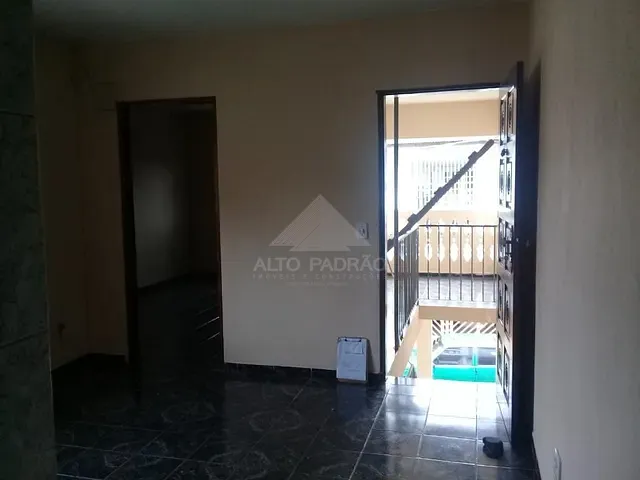 Casa com 200m² 2 quartos e 1 banheiro, à venda, no bairro Vila Ana em Mauá