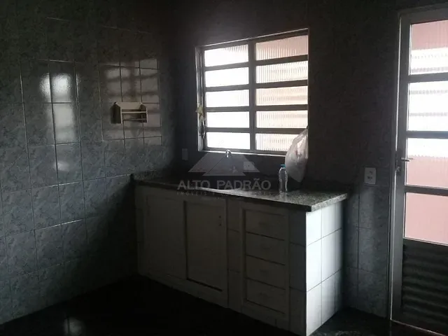 Casa com 200m² 2 quartos e 1 banheiro, à venda, no bairro Vila Ana em Mauá