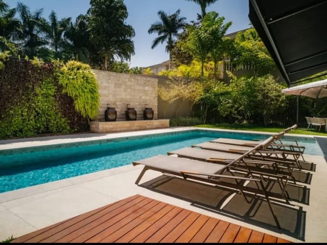 Casa com 1164m² 8 quartos e 3 banheiros, à venda, no bairro Residencial Três (Tamboré) em Santana de Parnaíba