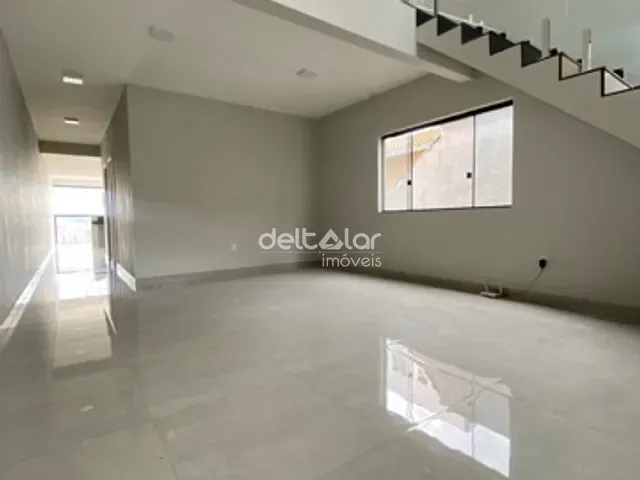 Casa com 261m² 4 quartos e 3 banheiros, à venda, no bairro Heliópolis em Belo Horizonte