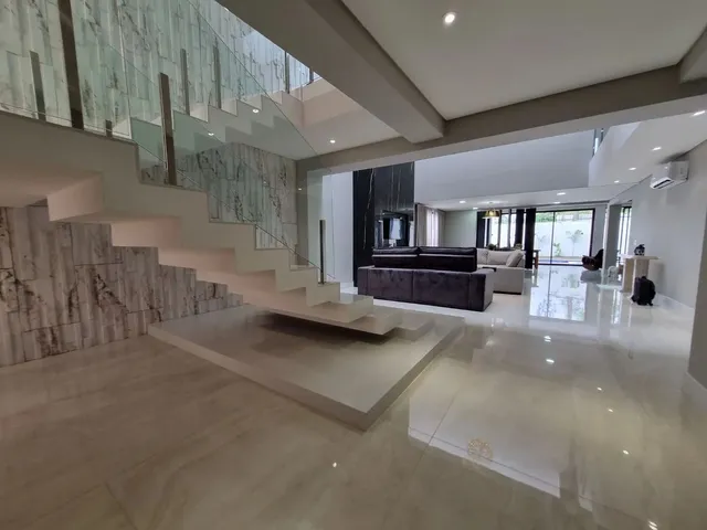 Casa com 450m² 4 quartos e 5 banheiros, à venda, no bairro Jardim do Golfe em São José Dos Campos
